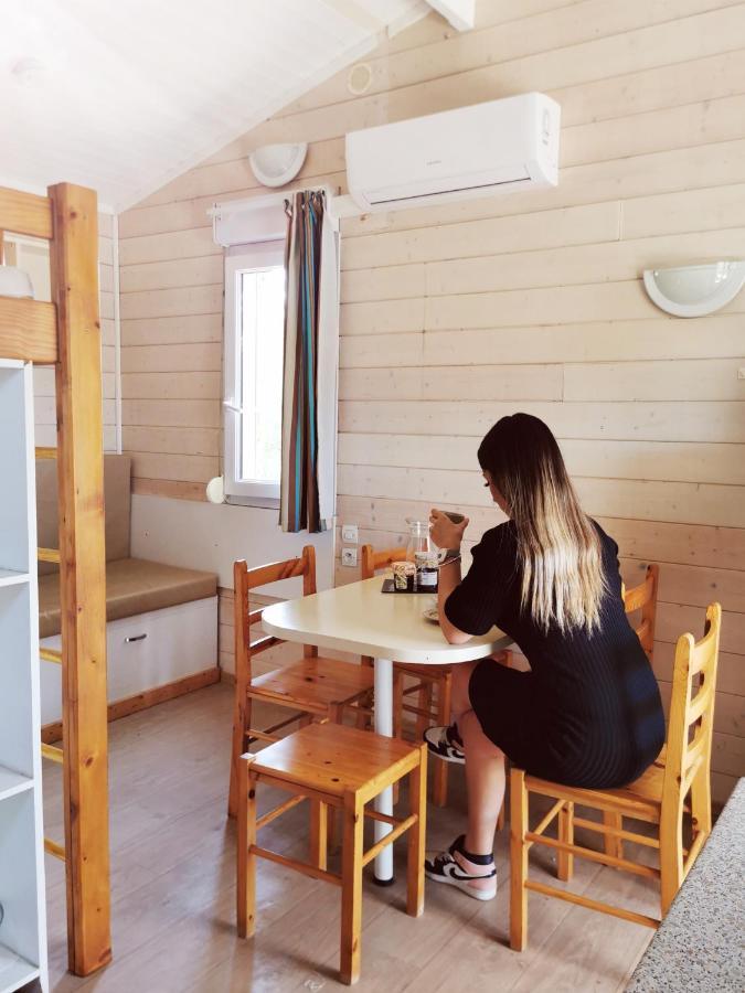 Camping Hameau Des Cannisses Gruissan Buitenkant foto