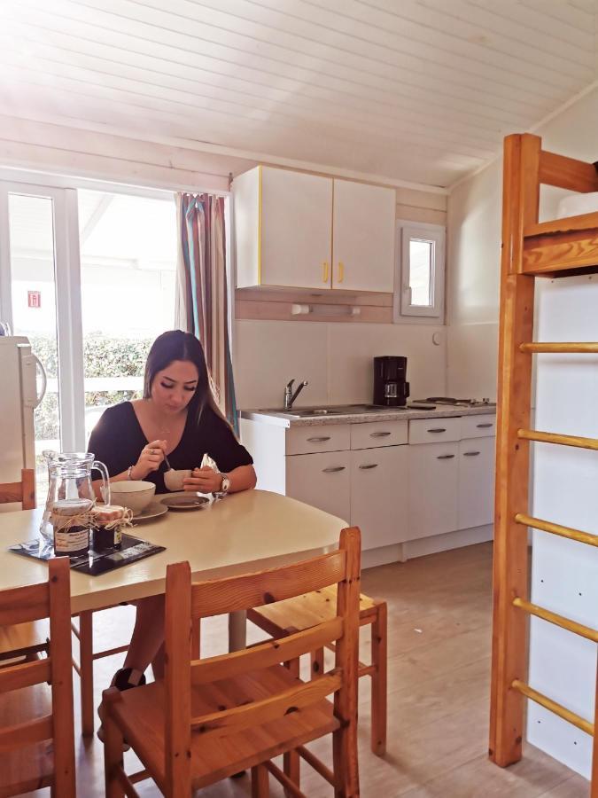 Camping Hameau Des Cannisses Gruissan Buitenkant foto