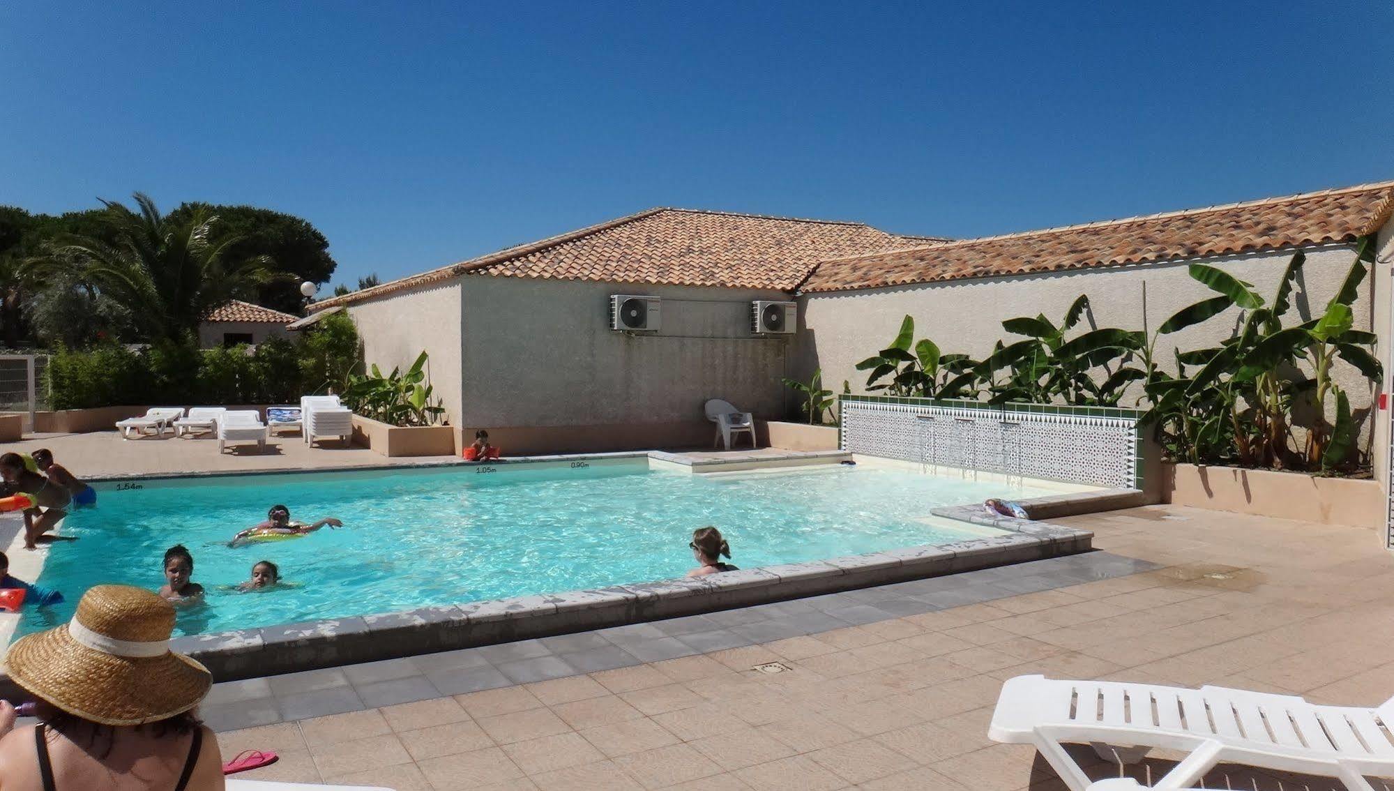 Camping Hameau Des Cannisses Gruissan Buitenkant foto