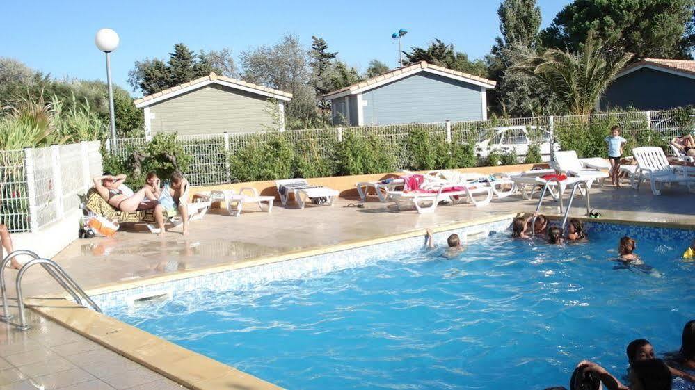 Camping Hameau Des Cannisses Gruissan Buitenkant foto